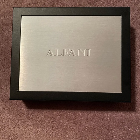 Alfani Brown Leather Passcase Billfold Wallet NIB - Picture 2 of 11